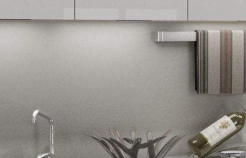 LG05O Portable AC220-240V Anti-Glare LED Batten Fitting